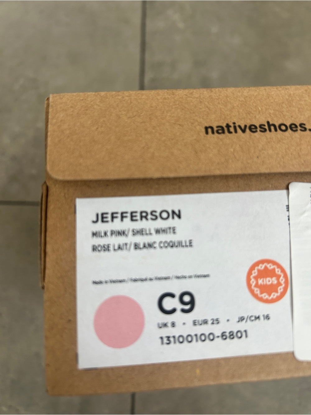 NEW Native Shoes Unisex Kids Jefferson Sneakers Milk Pink C9 - Picture 4 of 7